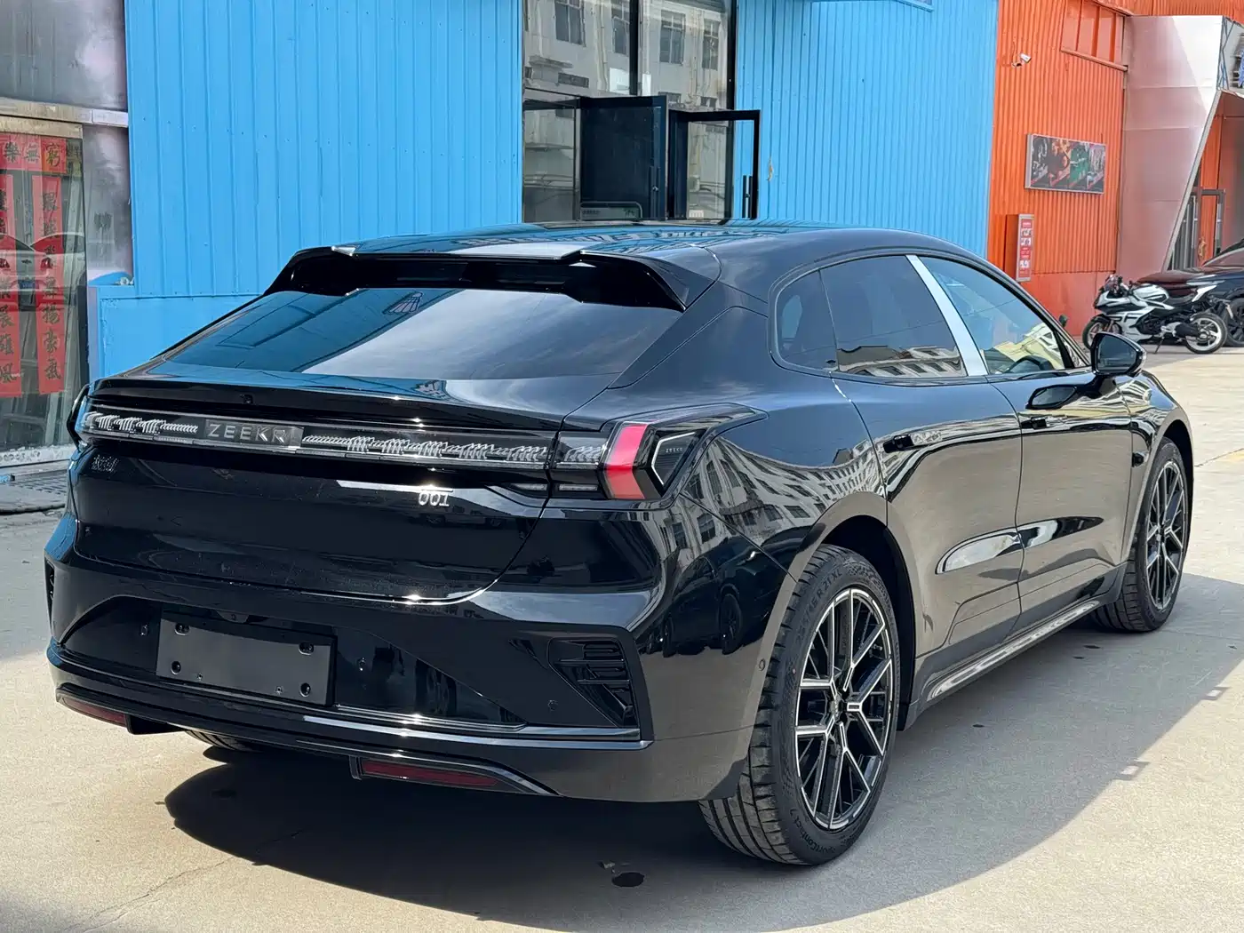 ZEEKR EXTREME KRYPTON 001