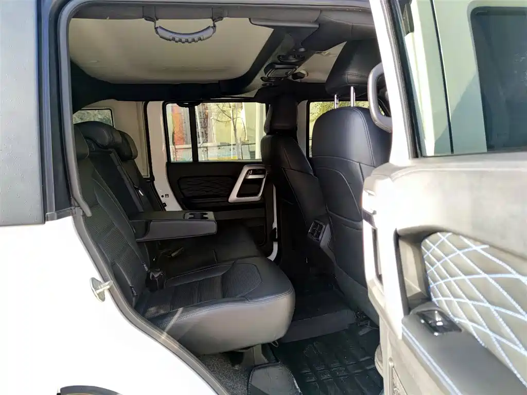 BAIC ORV Beijing Offroad BJ40 2024 2.0T Urban Hunter Glory Edition фото 11