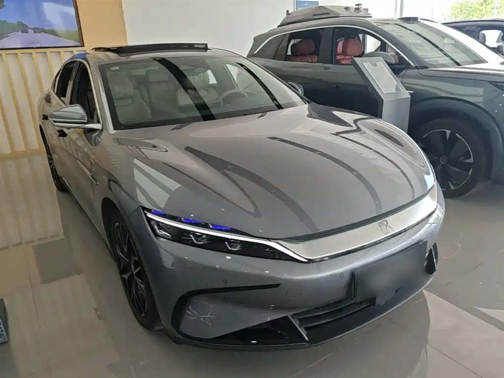 BYD Han 2025 DM-i 125KM Honor фото 4