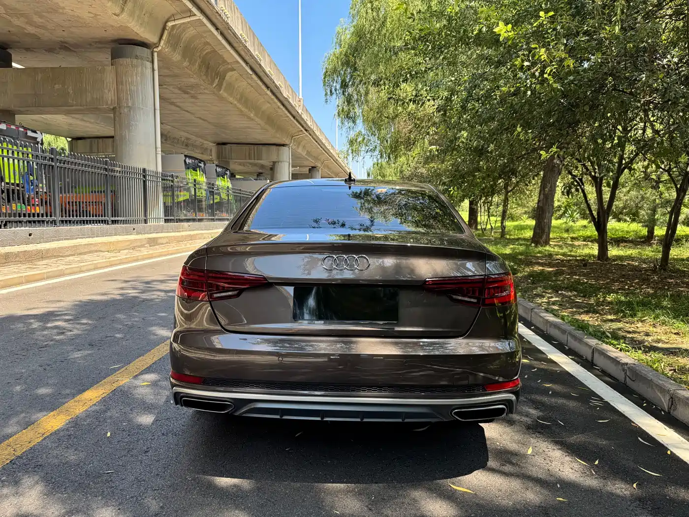 Фото 5 - Audi A4L