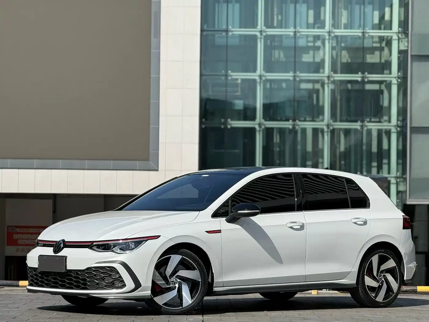Volkswagen Golf GTI 2023 380TSI DSG GTI