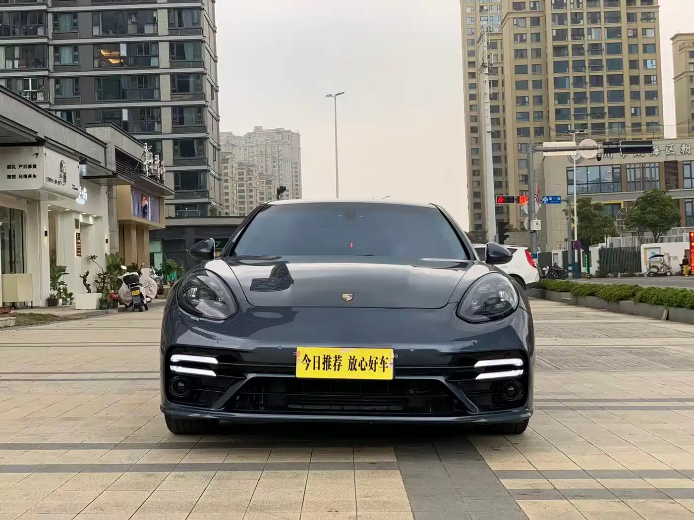 Porsche Panamera 2010 Panamera 4 3.6L фото 2