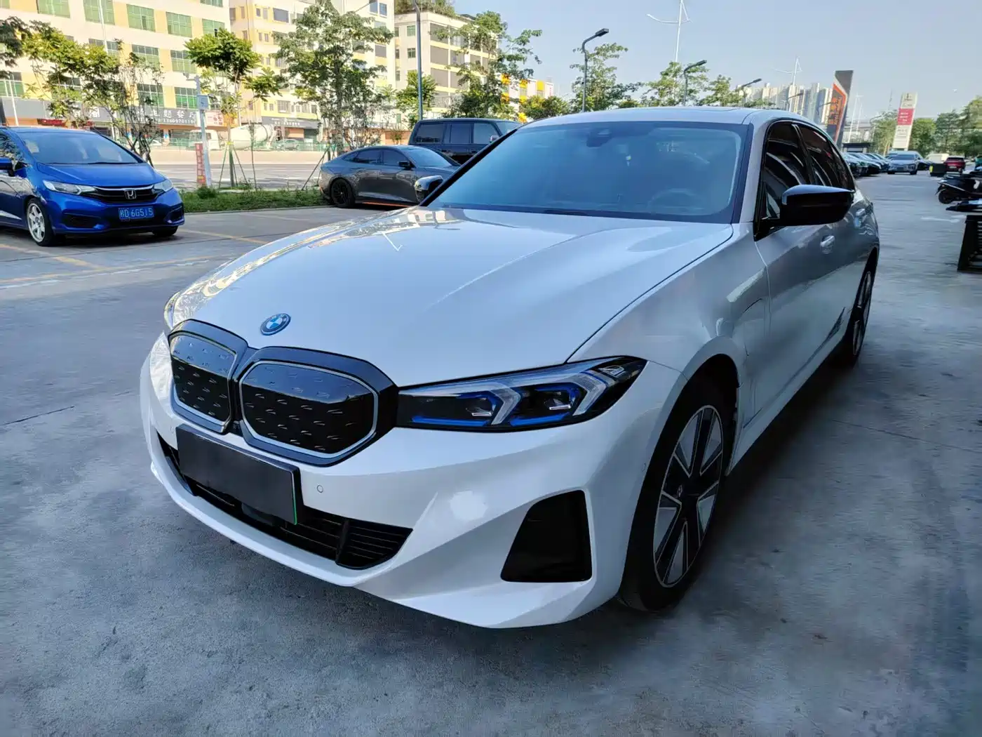 BMW i3 2024