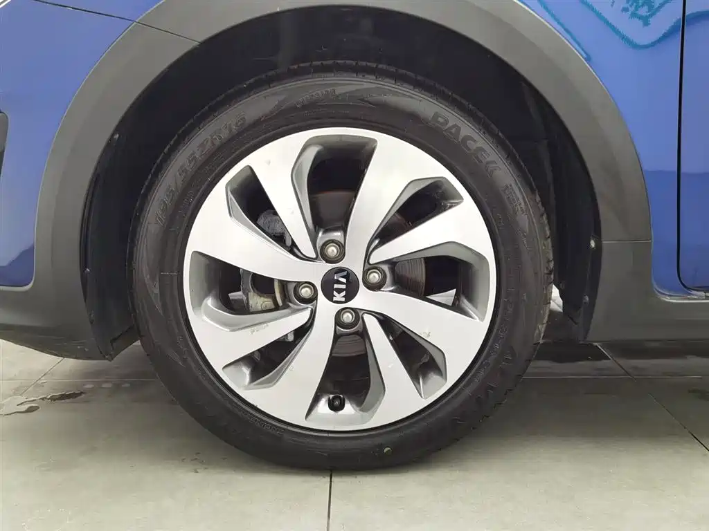 Kia KX CROSS 2018 1.6L Automatic Smart Sunroof Edition фото 17