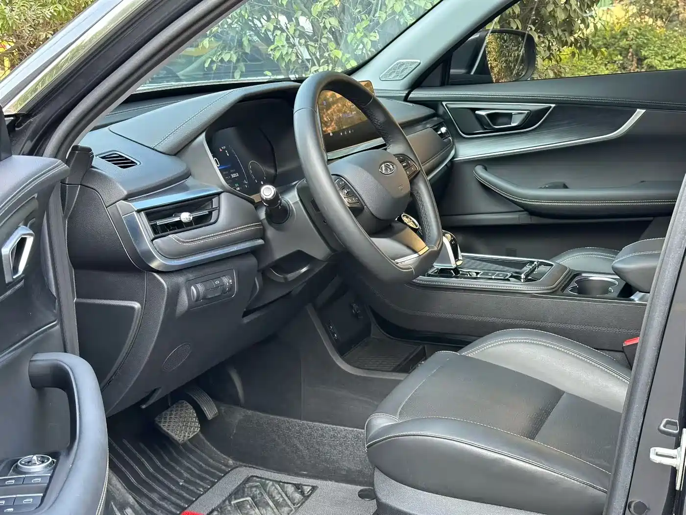 CHERY TIGGO 8