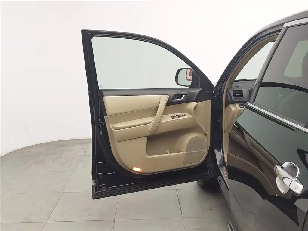 Toyota Highlander 2012 2.7L 2WD 5-seater Elite Edition фото 8