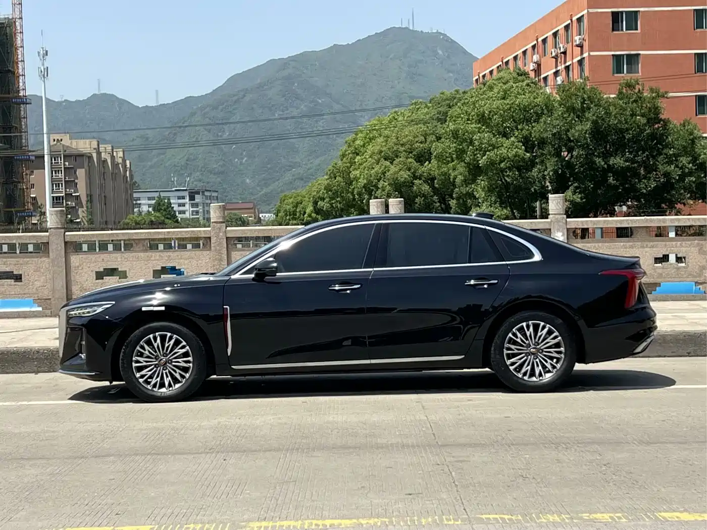 Hongqi HONGQI H5