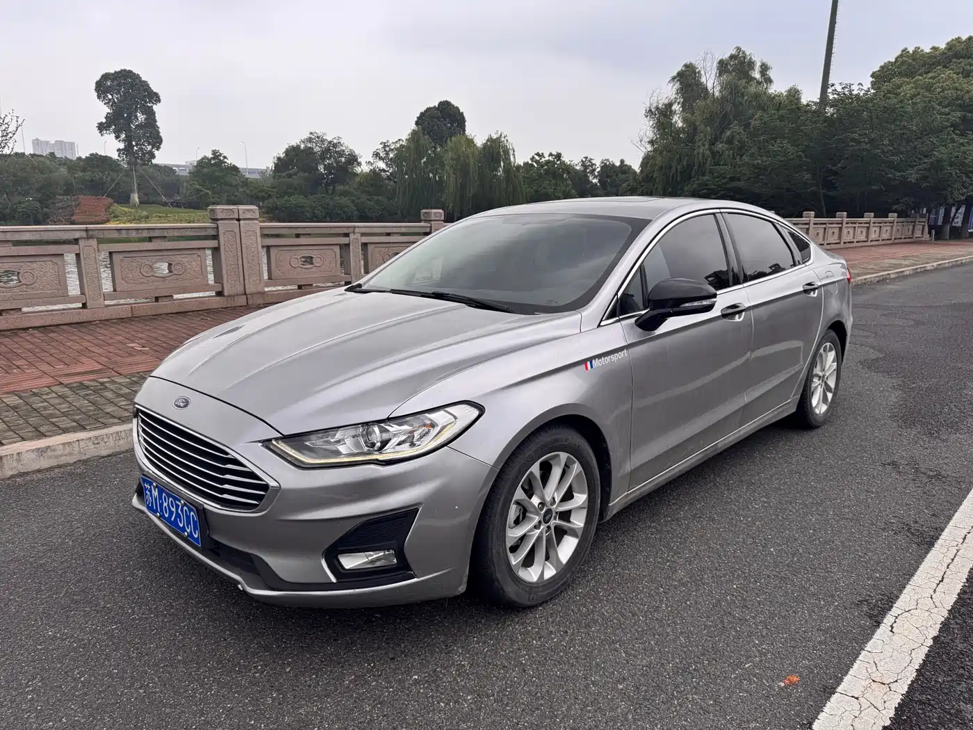 FORD MONDEO