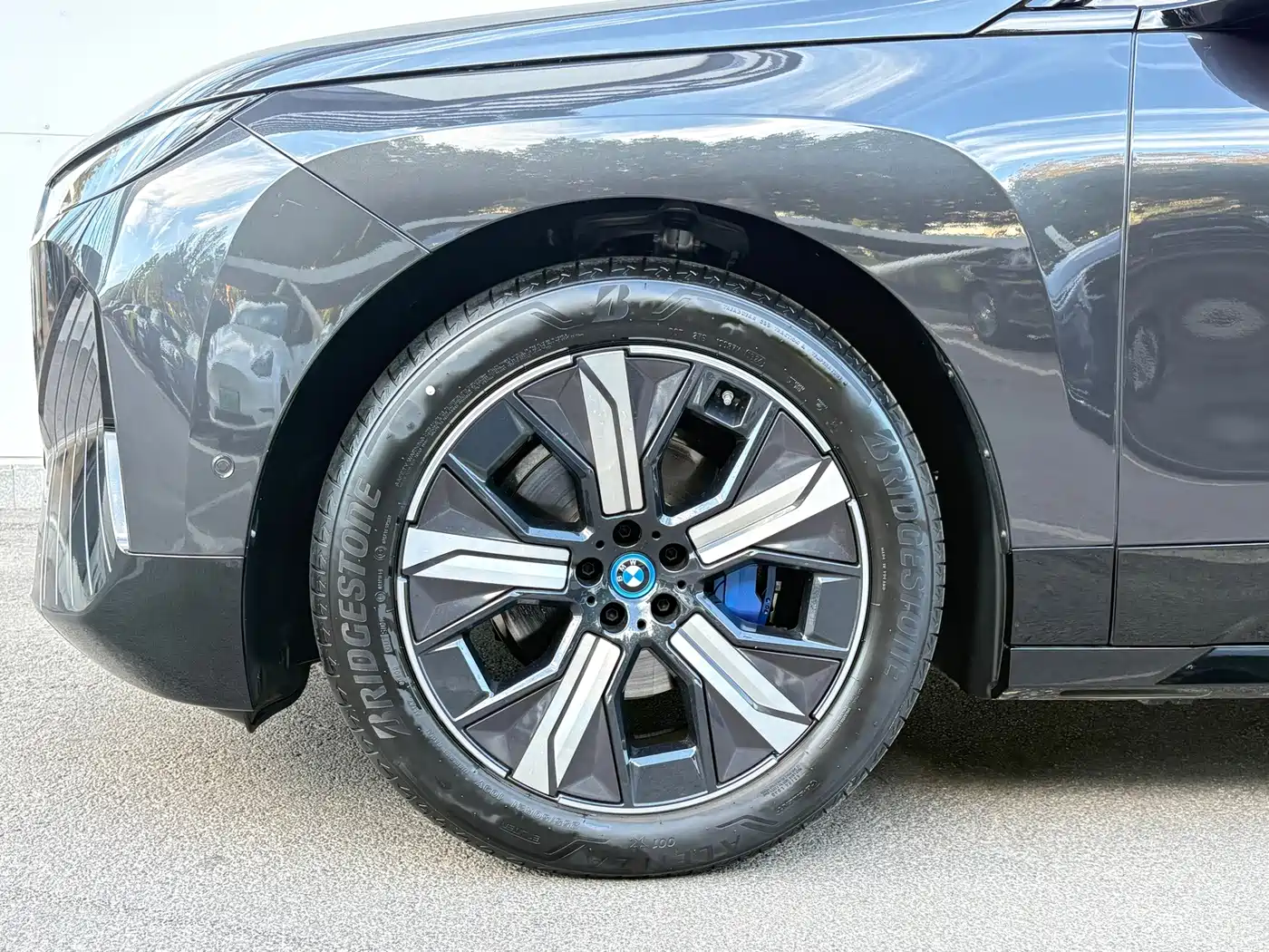 2026 BMW iX