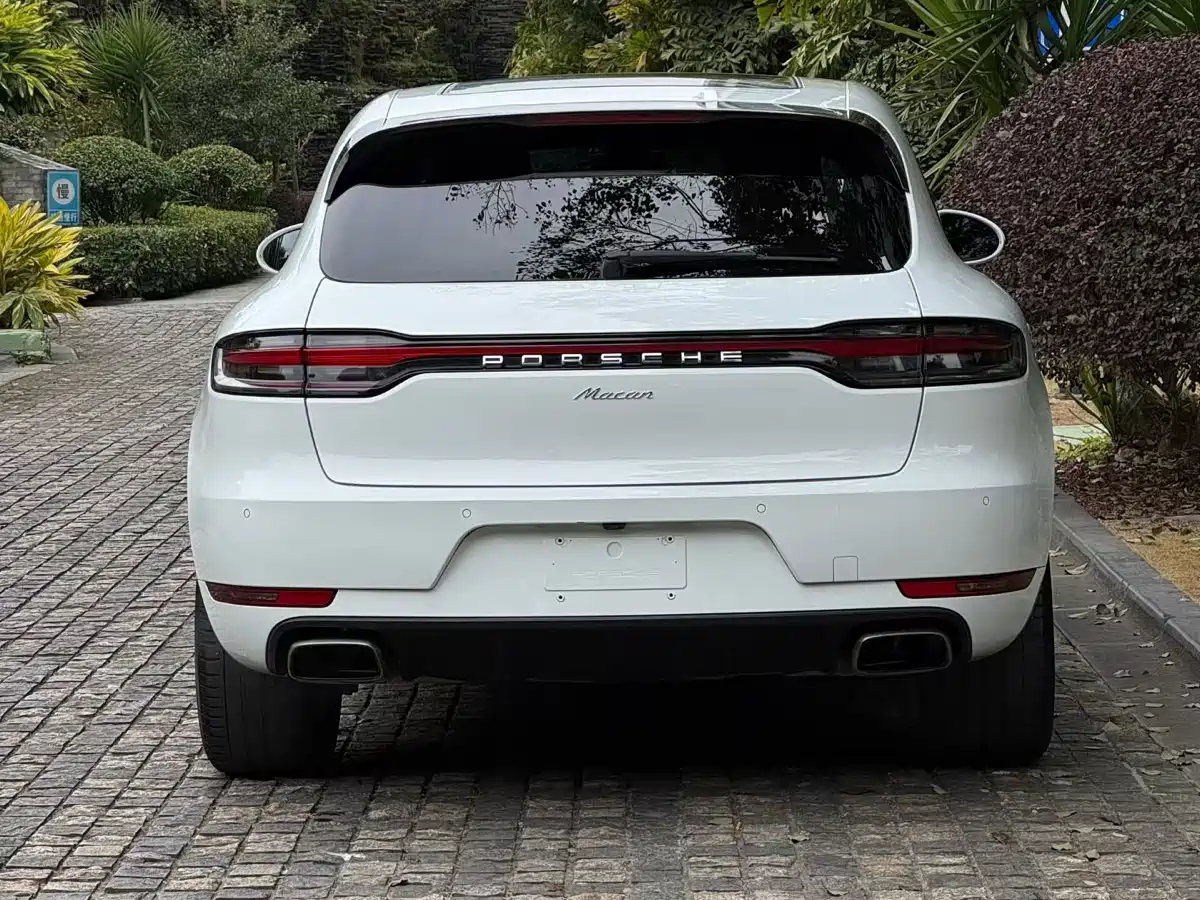 Porsche Macan 2018 Macan 2.0T фото 9