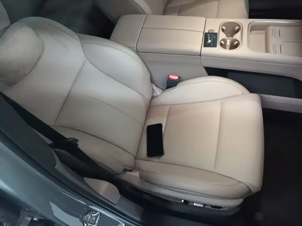 Li Auto i6 2026 2025 4WD Base Model