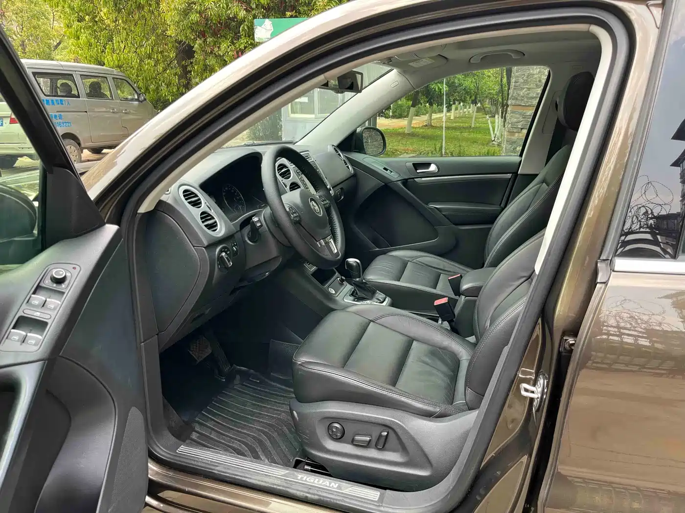Volkswagen Tiguan 2015 1.8TSI Automatic 2WD Highline фото 14