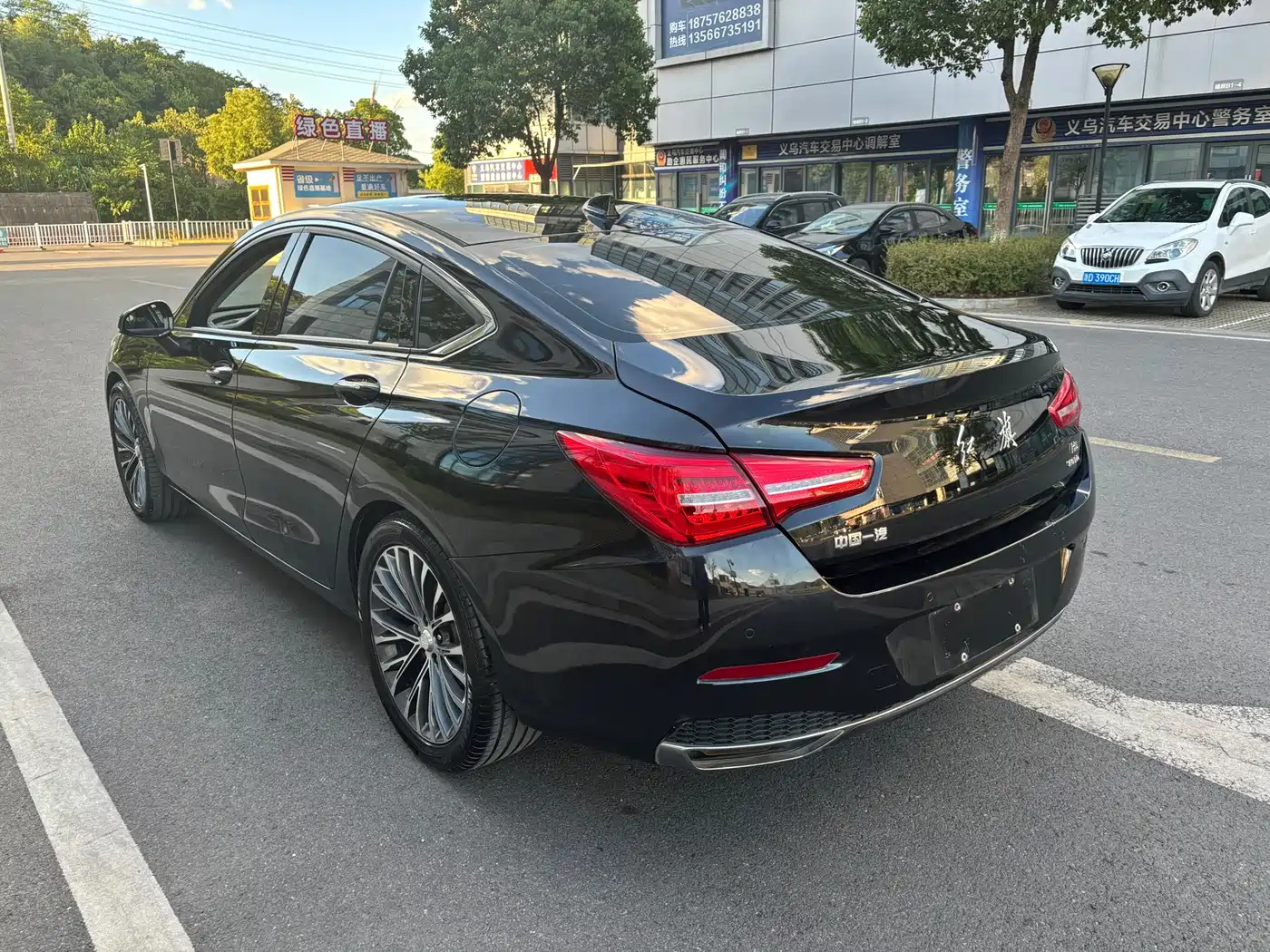 Hongqi H5 2022 Classic 1.5T DCT Flag Rhythm Edition фото 9