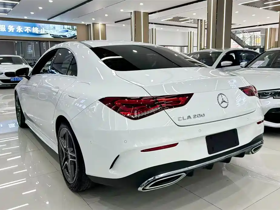 Mercedes-Benz CLA (Import) 2020 CLA 200 фото 7
