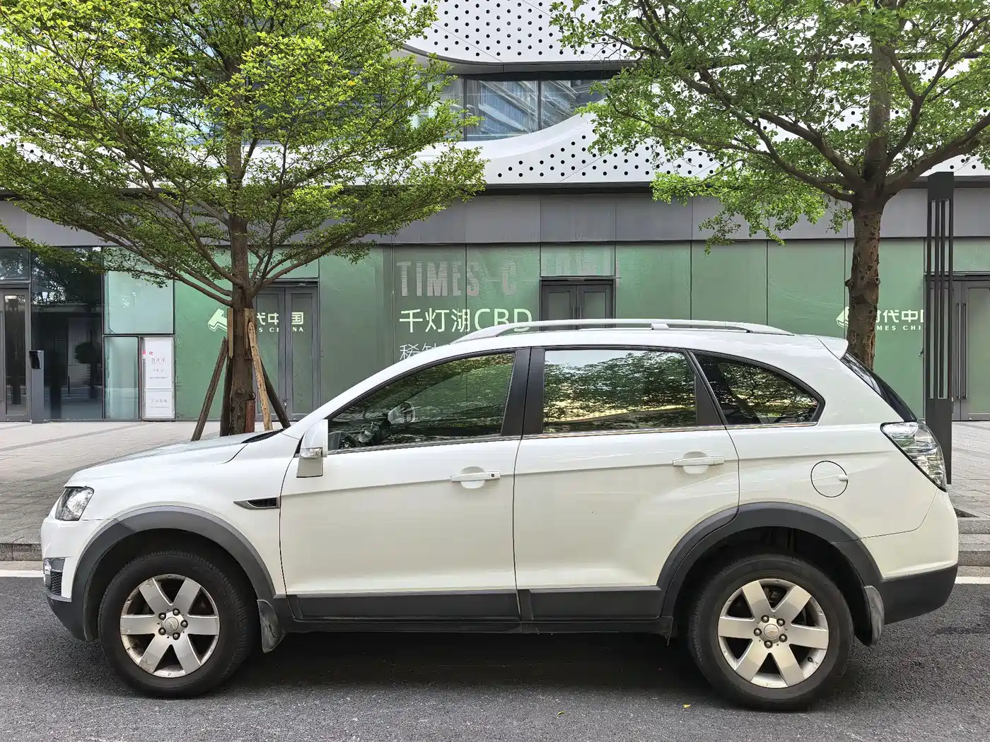 Chevrolet Captiva 2014 2.4L 2WD Urban 7-seater фото 7