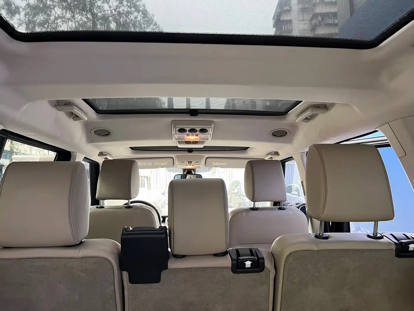 Land Rover Discovery 2013 3.0 SDV6 HSE Diesel фото 10