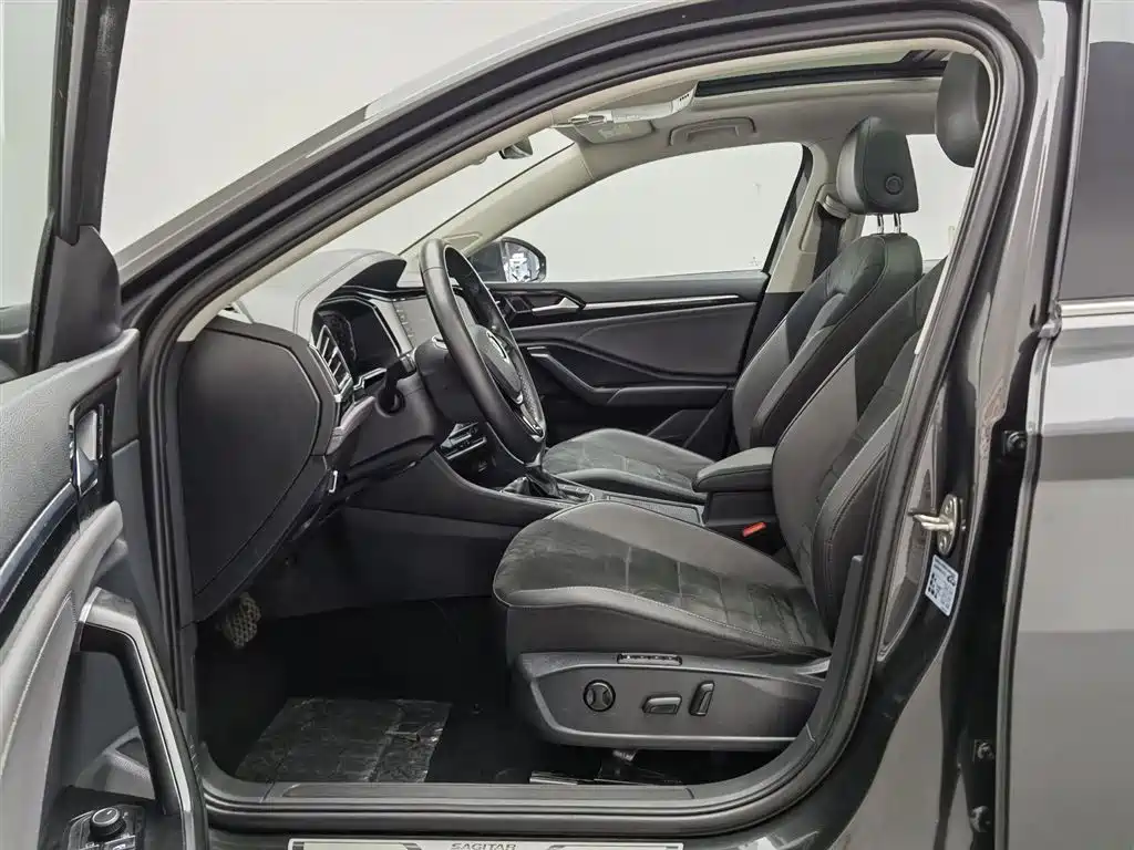 Volkswagen Sagitar 2021 280TSI DSG Excellence Edition фото 10
