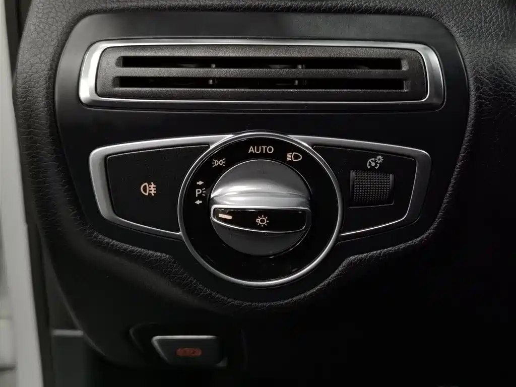 Mercedes-Benz C-Class 2016 C 200 L Sport фото 21