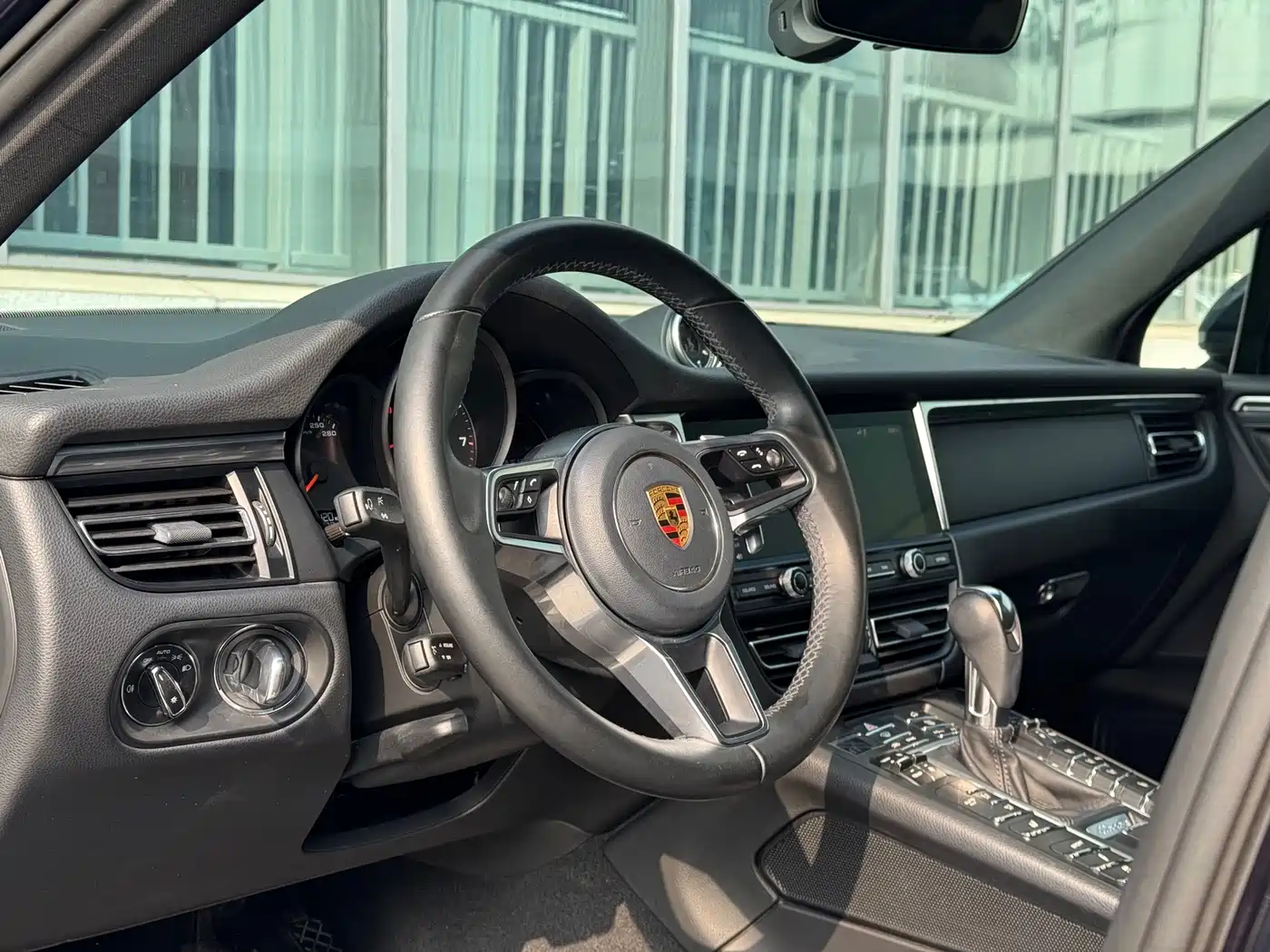 Porsche Macan 2020 Macan 2.0T фото 9