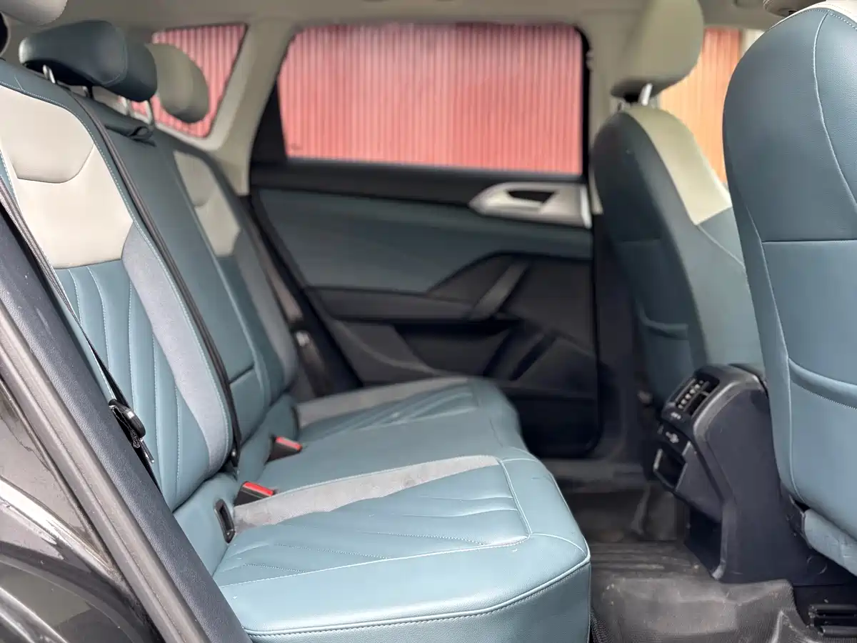 Volkswagen Tharu 2023 300TSI 2WD Full Moon Edition фото 18
