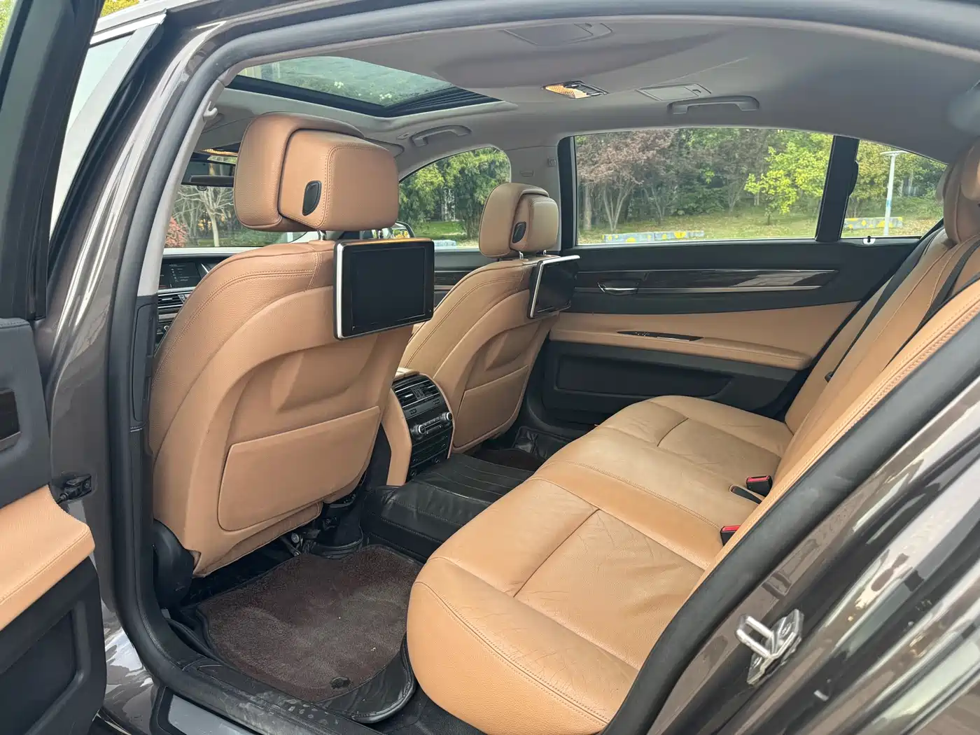 BMW 7 Series 2013 Model 730Li Luxury фото 6