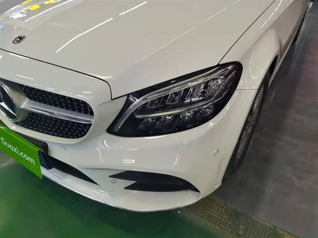 MERCEDES-BENZ CLASS C