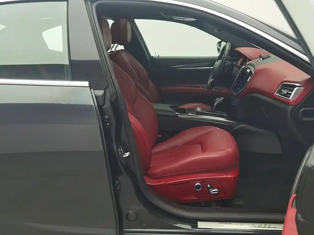 Maserati Ghibli 2023 2022 2.0T GT Edge Edition