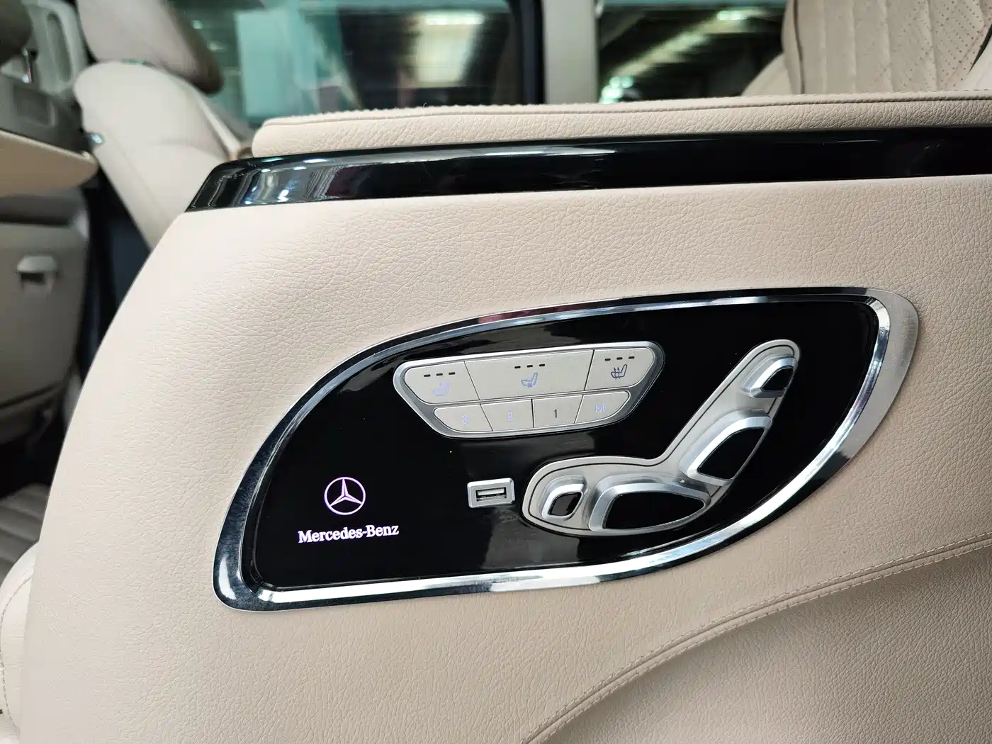 Mercedes-Benz V-Class 2022 V 260 Pilot Edition фото 24