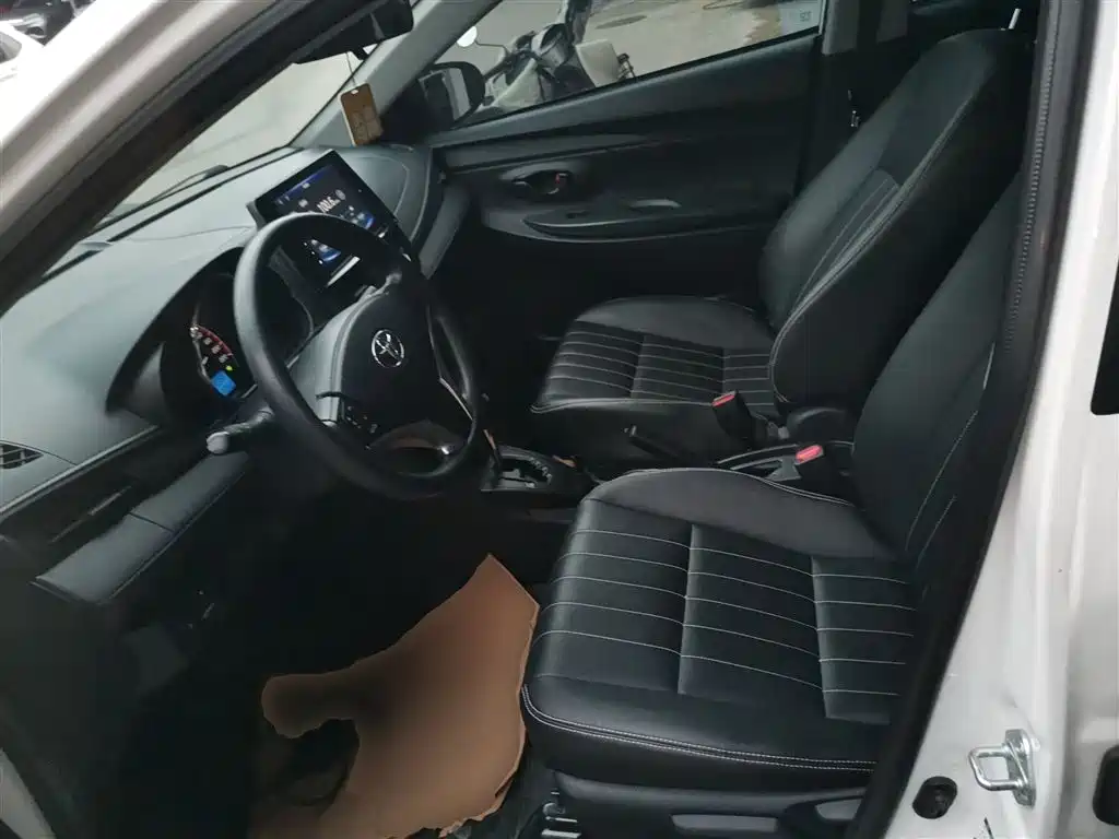 Toyota Vios 2022 1.5L 20th Anniversary Edition фото 15