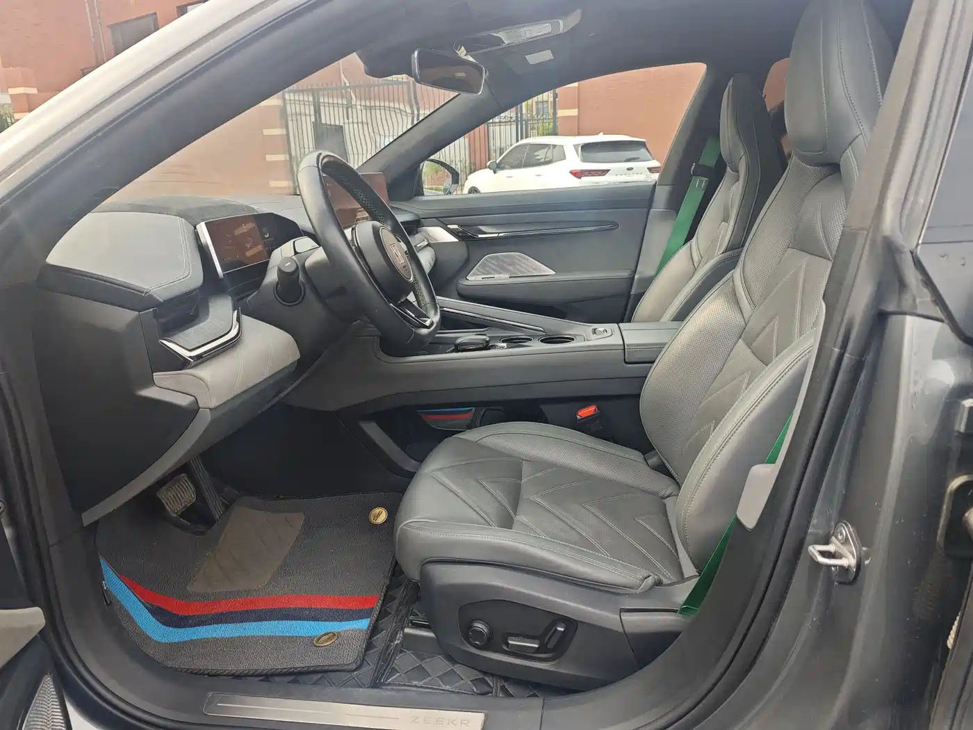 ZEEKR EXTREME KRYPTON 001