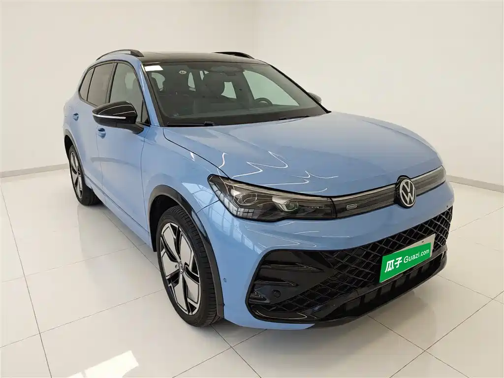 Volkswagen Tiguan L 2024 PRO 380TSI 4WD R-Line Premium Edition фото 4
