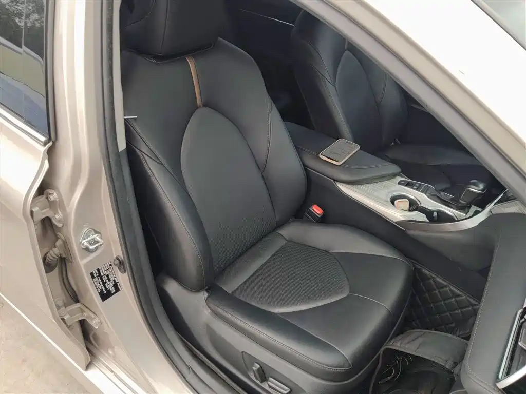 Toyota Camry 2019 Facelift Hybrid 2.5HG Luxury Edition фото 25