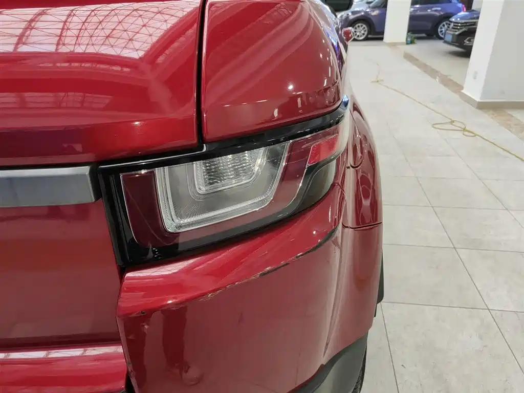 Land Rover Range Rover Evoque 2017 2.0T British Style Edition фото 8