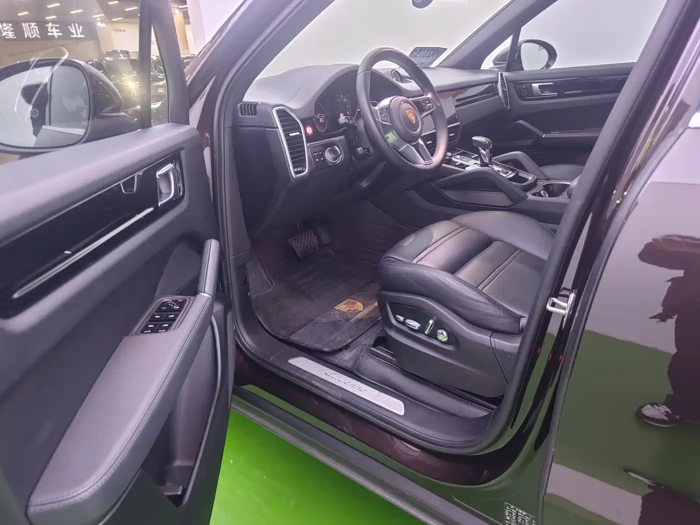 Porsche Cayenne 2019 Cayenne 3.0T фото 10