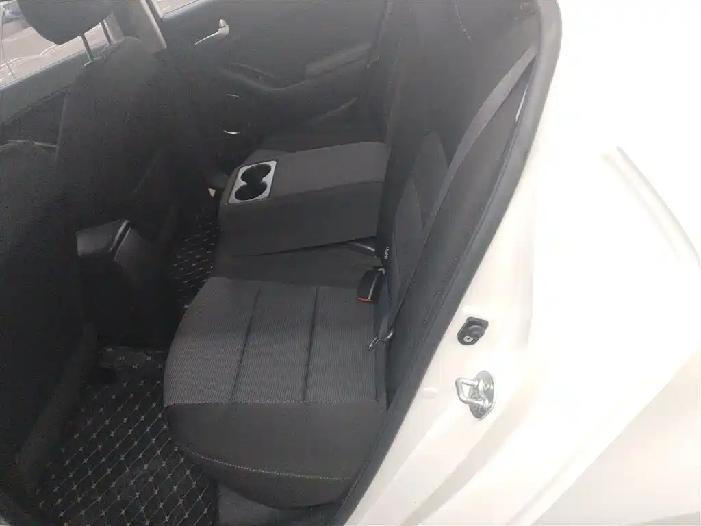 Kia K3 2016 1.6L Automatic GLS фото 13