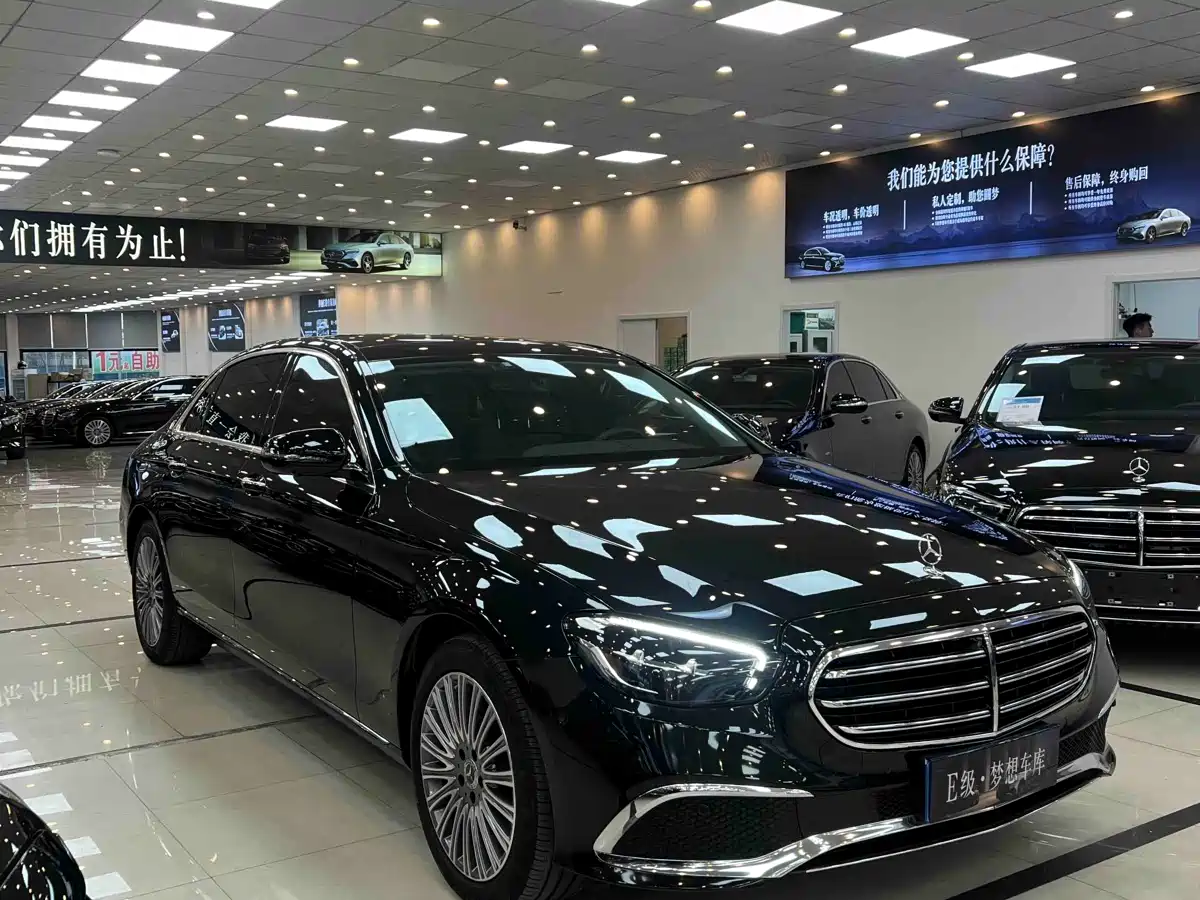 MERCEDES-BENZ E CLASS