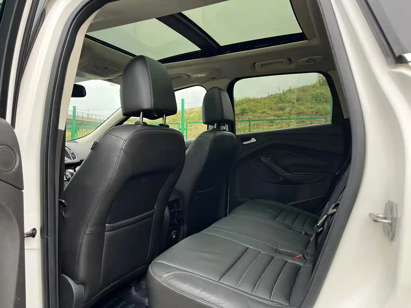 Ford Kuga 2015 2015 2.0L GTDi 4WD Elite