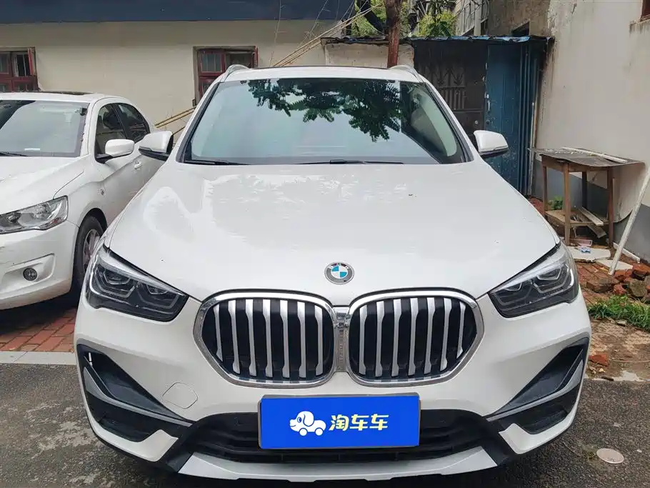 BMW X1 2020 xDrive25Li Premium Edition фото 2