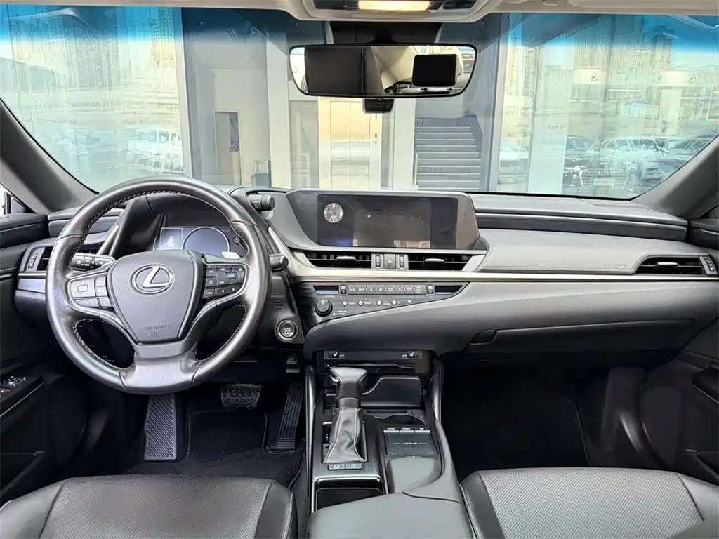 Lexus ES 2018 200 Excellence Edition China V фото 6