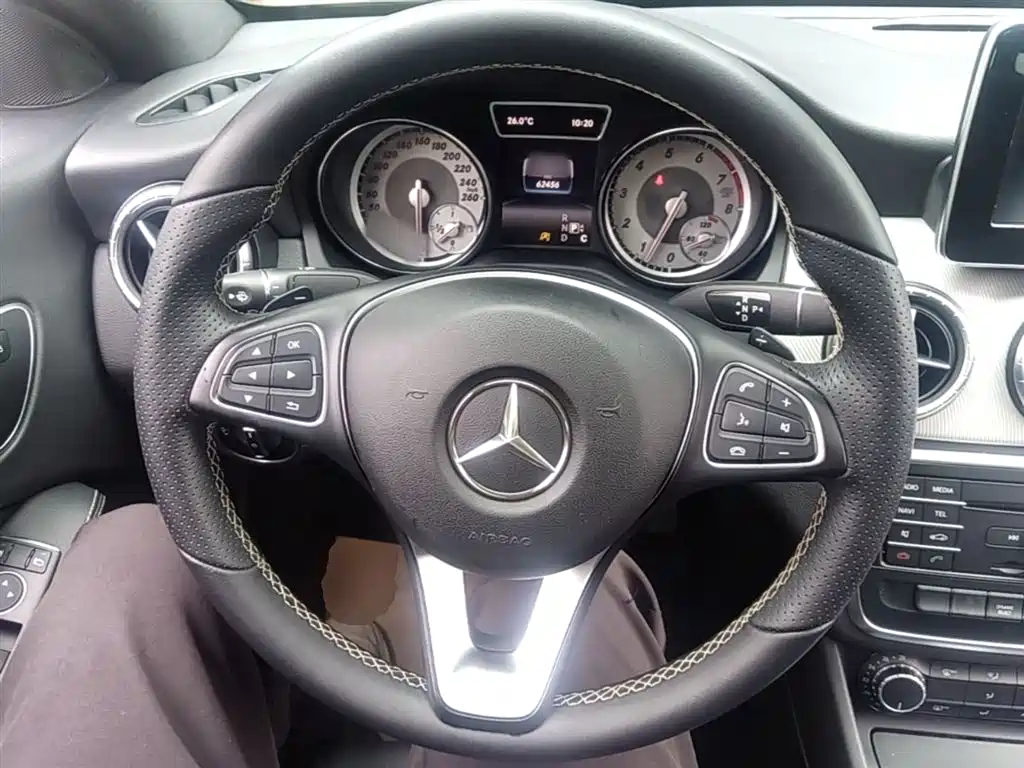 Mercedes-Benz CLA (Import) 2016 CLA 200 Fashion фото 11