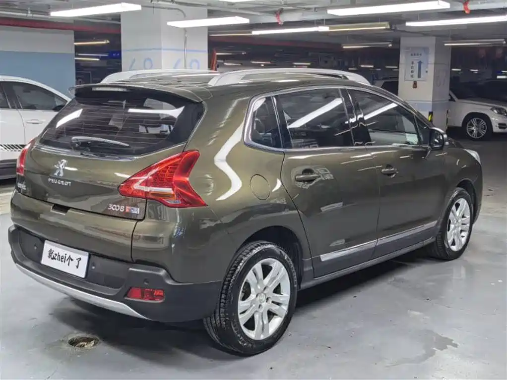 Peugeot 3008 2013 1.6THP Automatic Prestige Edition фото 12