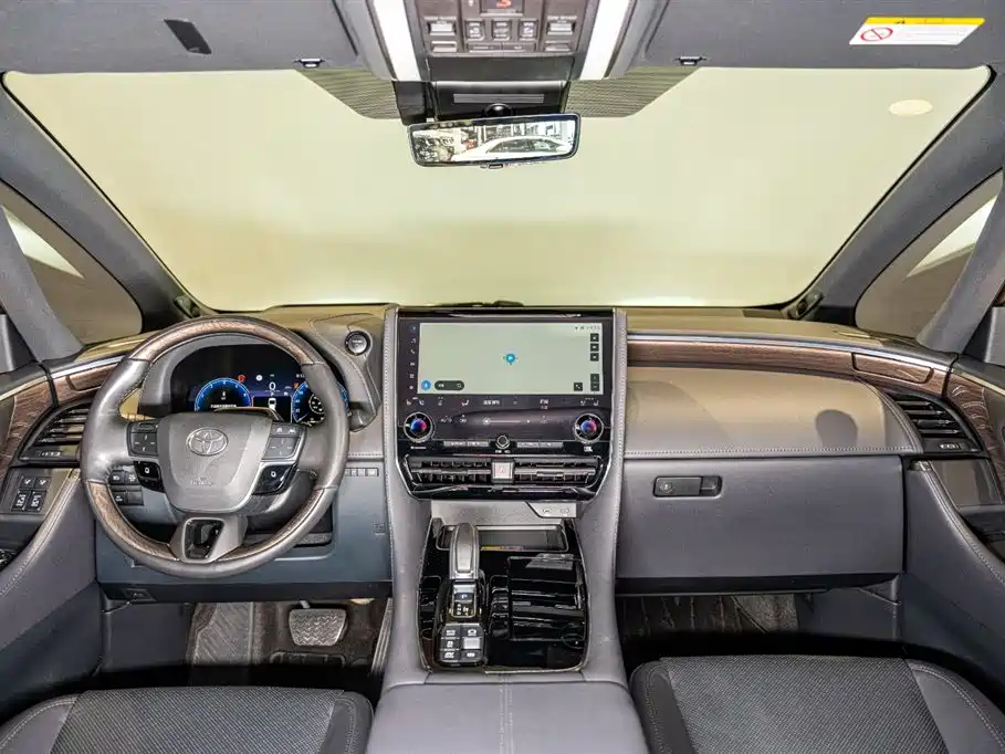 Toyota Alphard 2024 Hybrid 2.5L Ultimate Enjoyment Edition фото 11