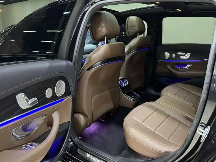 Mercedes-Benz E-Class 2023 E 300 L Sport Luxury фото 8