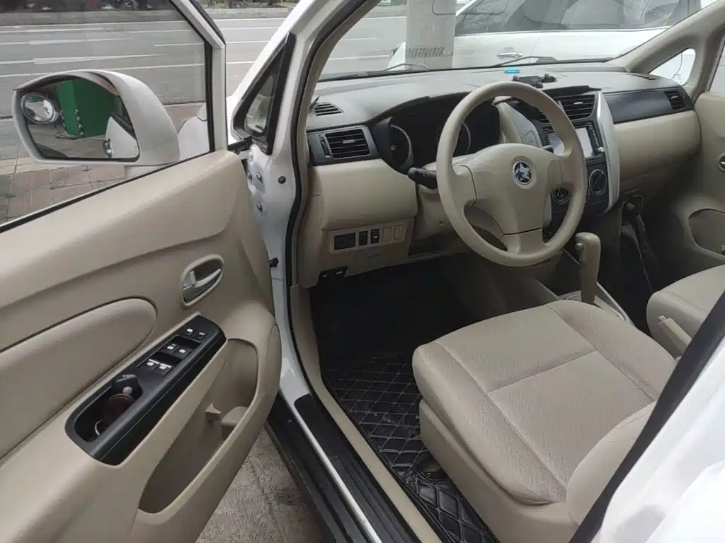Venucia D50 2015 2013 1.6L Auto Fashion