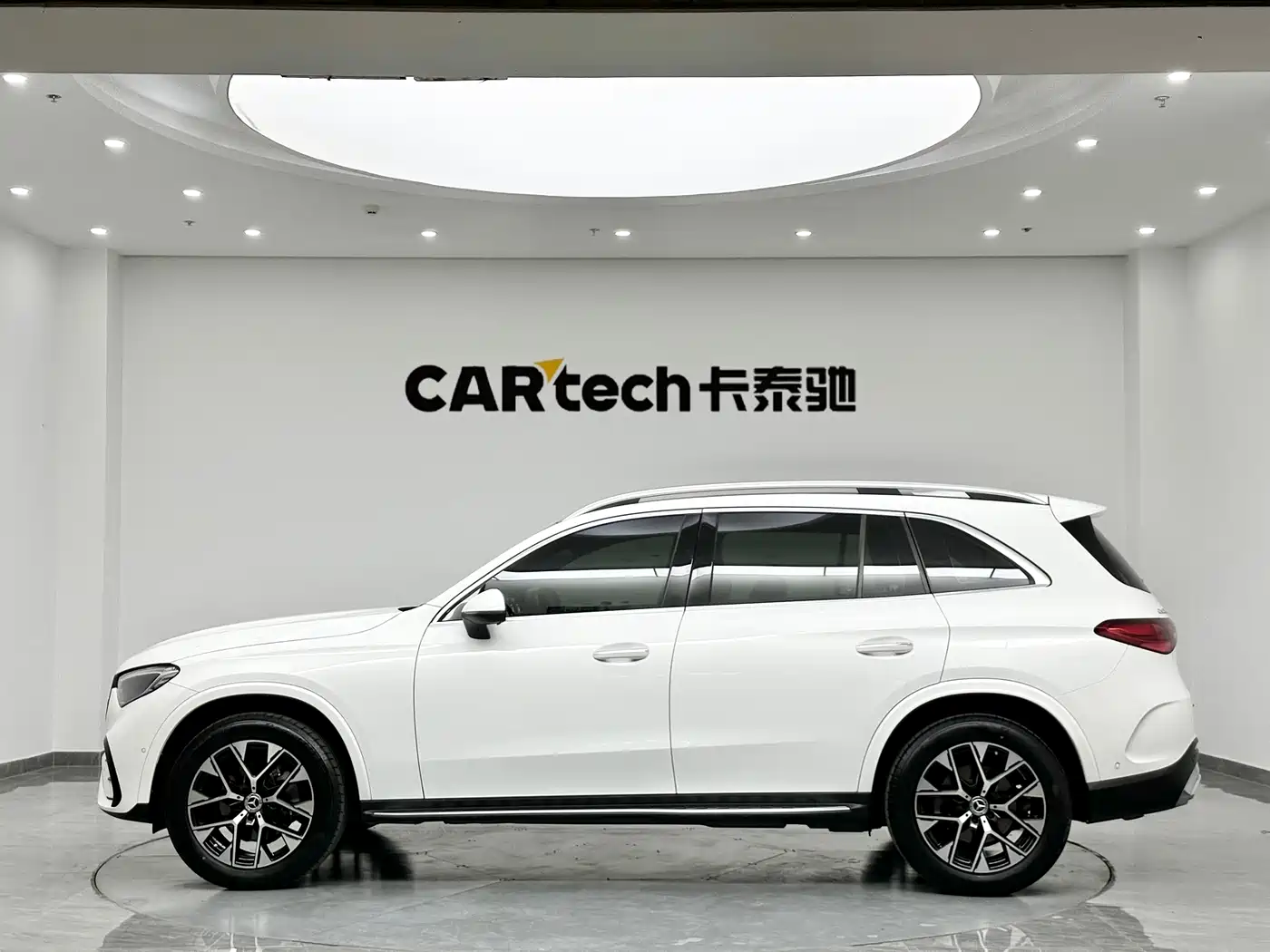 Mercedes-Benz GLC 2024 GLC 260 L 4MATIC Luxury 5-seater фото 5