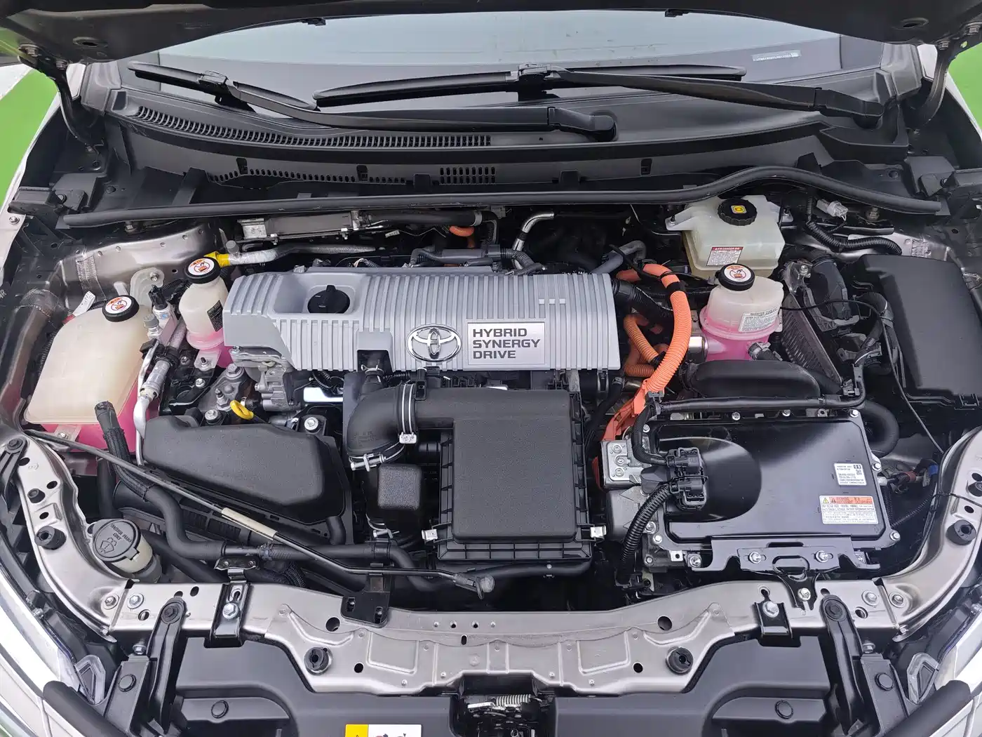 Toyota Corolla Twin Engine E+ 2019 1.8L E-CVT Luxury Edition фото 14