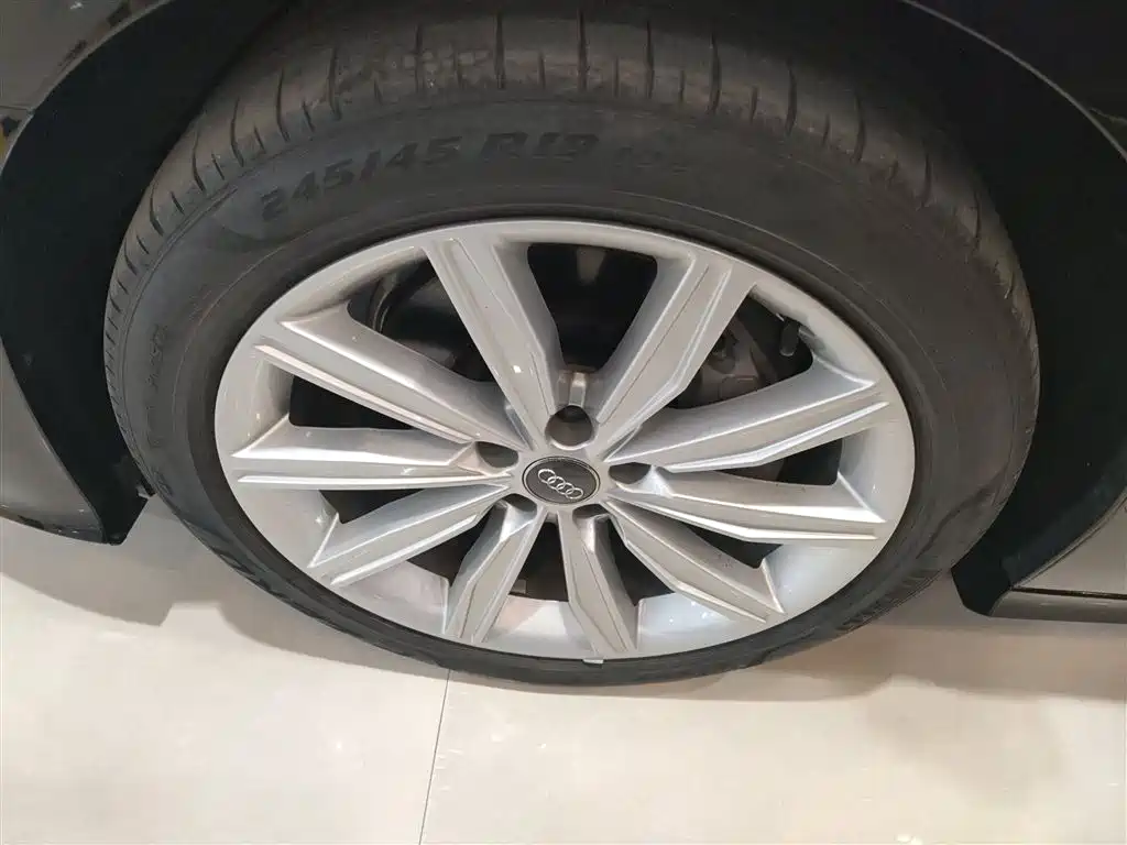 Audi A6L 2021 45 TFSI Exclusive Sport фото 25
