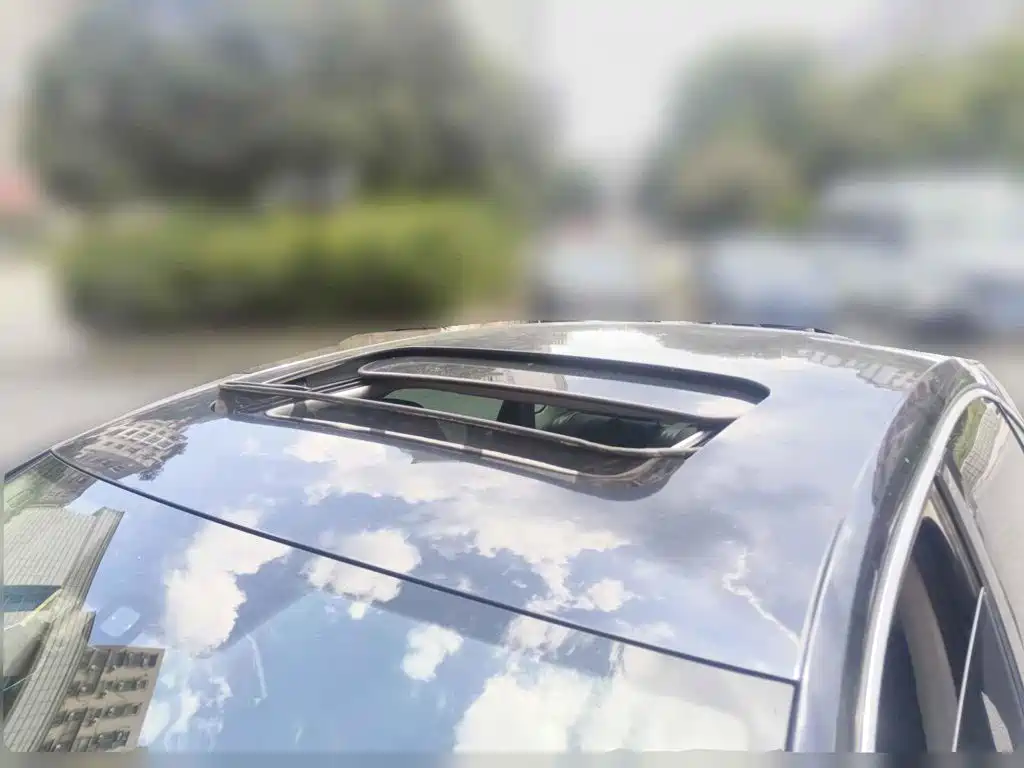 Volkswagen Passat 2012 2011 2.0TSI DSG Royal Edition