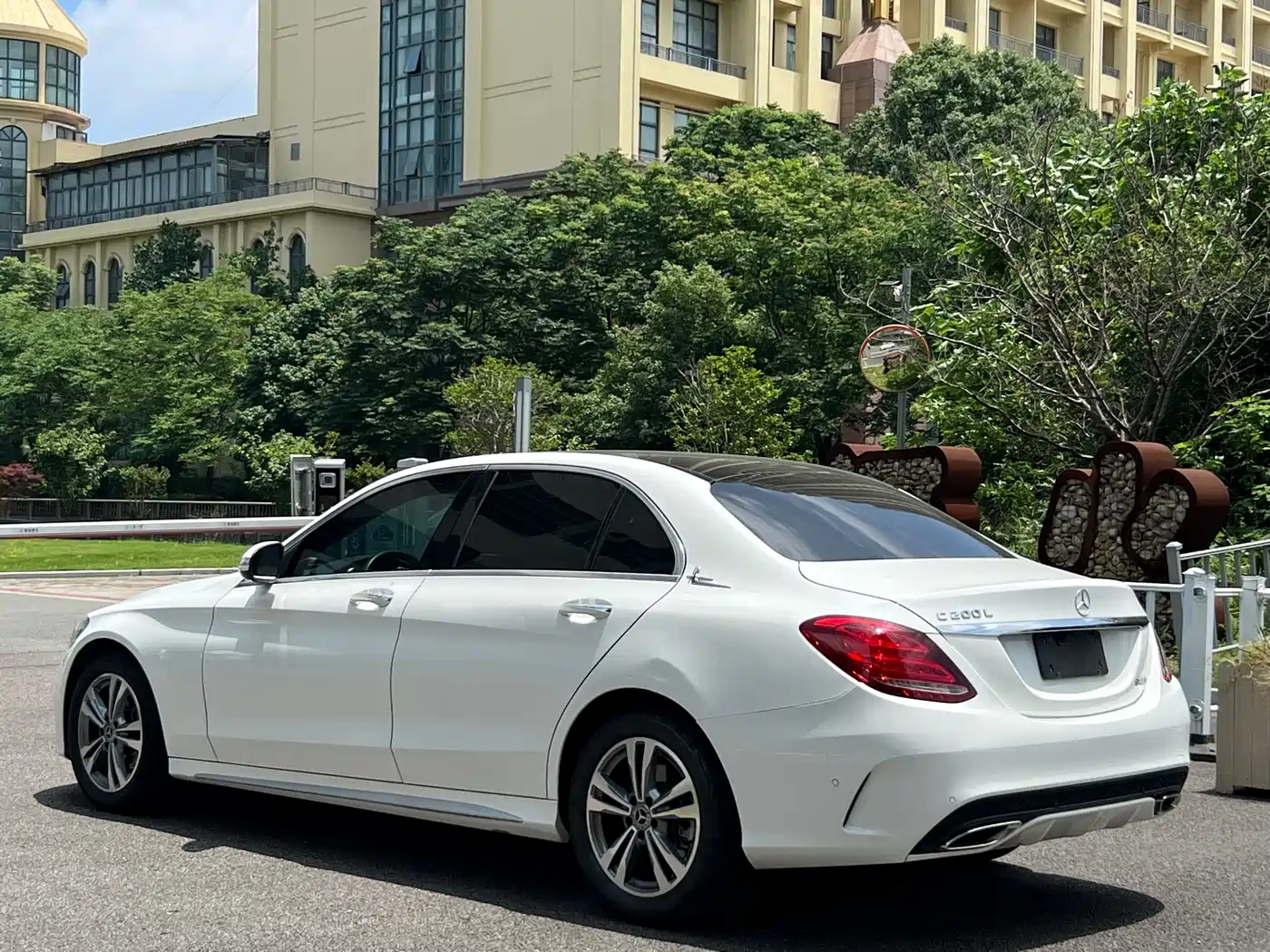Mercedes-Benz C-Class 2015 C 200 L фото 4