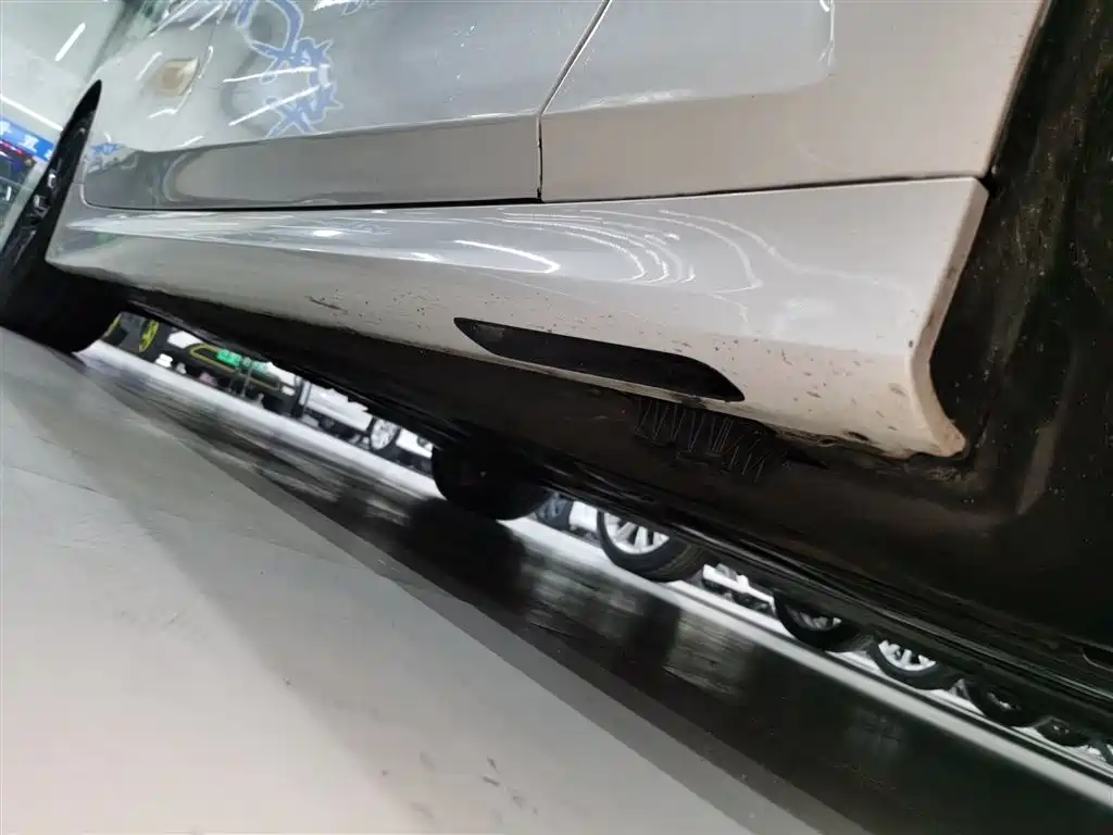 BMW 3 Series 2023 325Li M Sport Black Night Package фото 19
